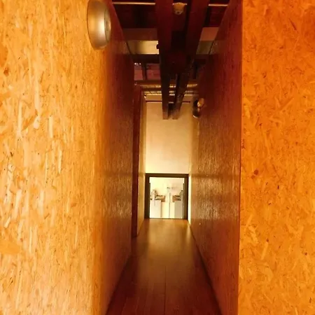 Hostel Via De La Plata *
