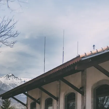 Via De La Plata *